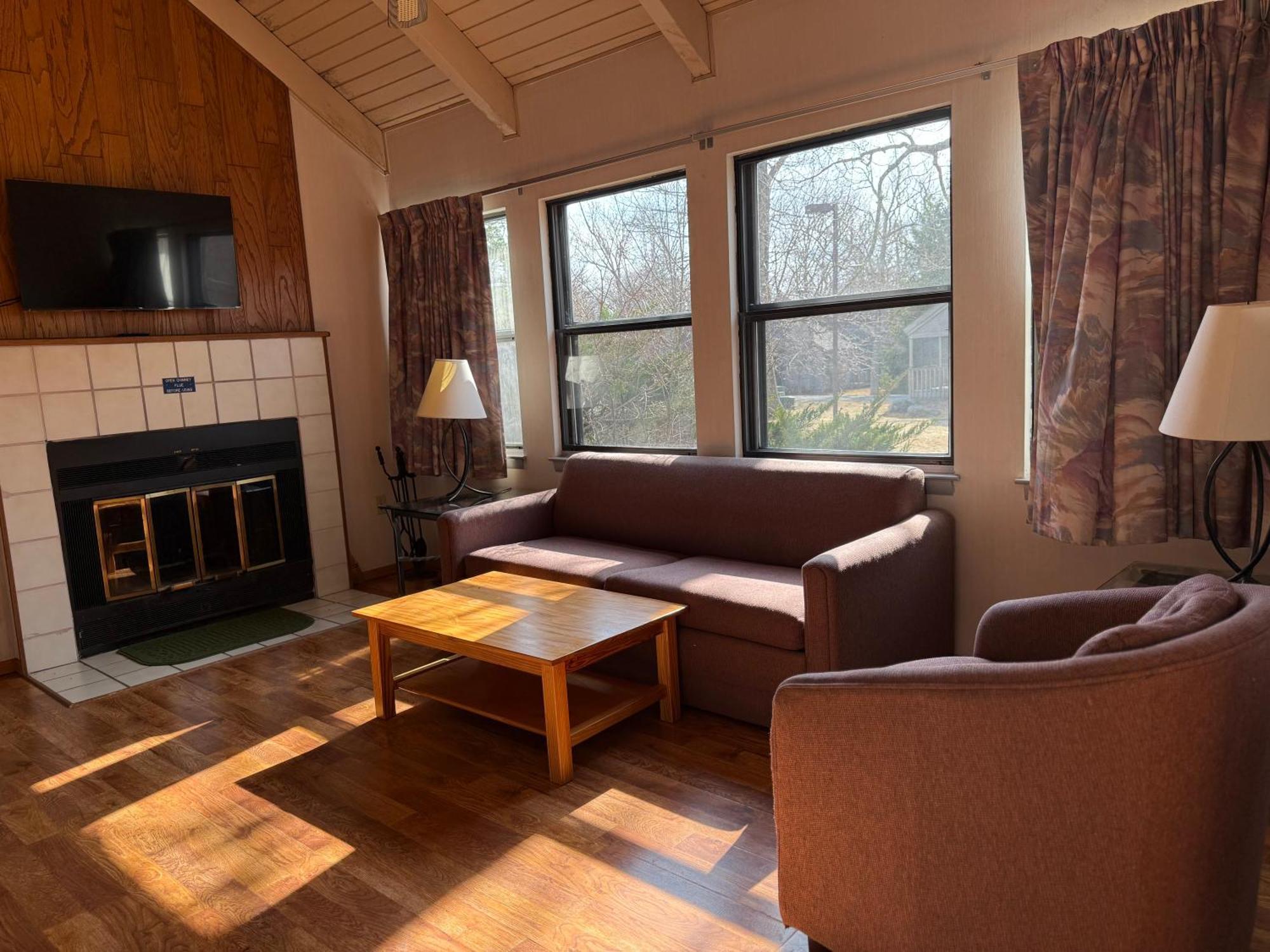 Eagle Village Resort Бушкил Екстериор снимка
